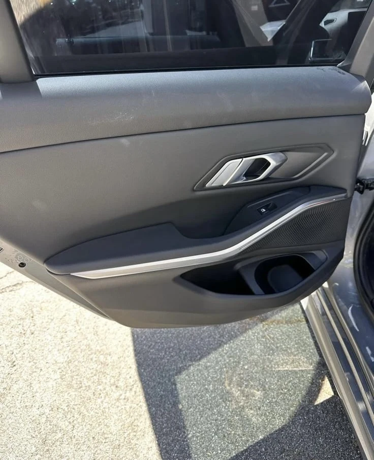 BMW detailing photo 2