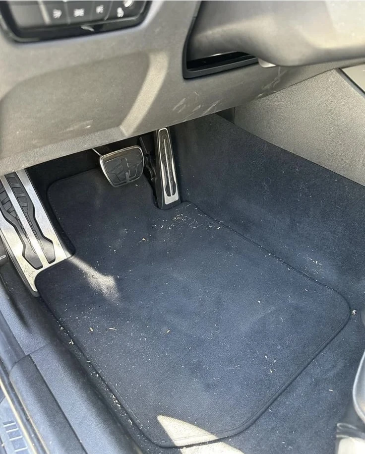 BMW detailing photo 3