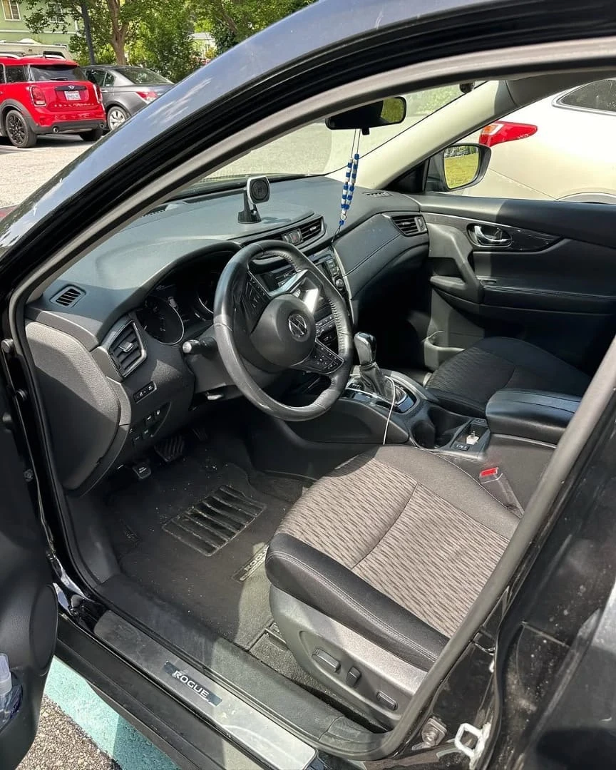 Nissan Rogue — detailing photo 4